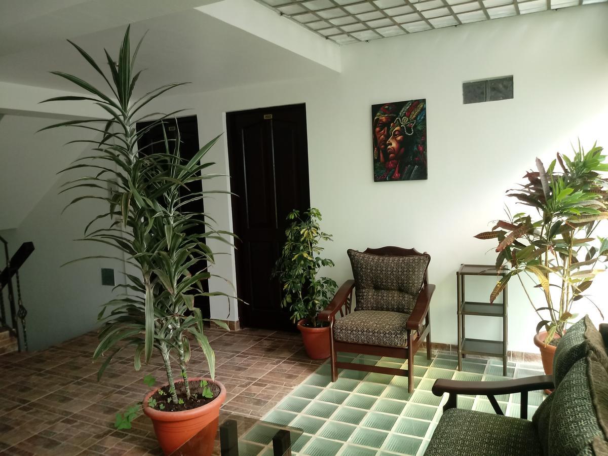 Hotel Quilla House 2 Urubamba Exterior photo